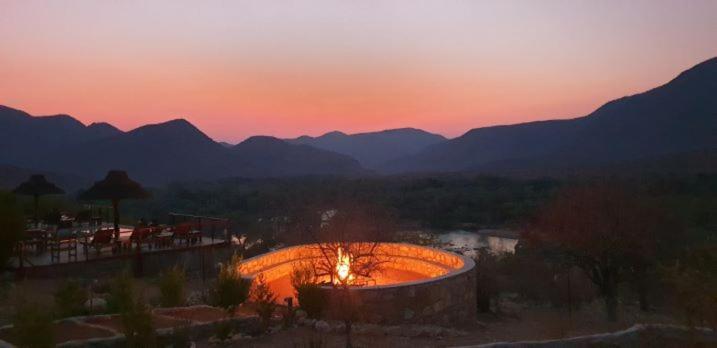 Kapika Waterfall Lodge Epupa Экстерьер фото