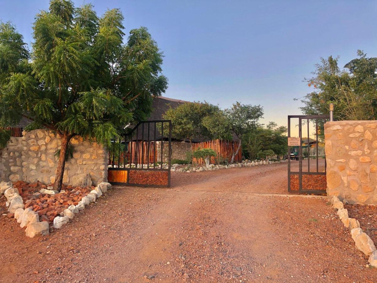 Kapika Waterfall Lodge Epupa Экстерьер фото