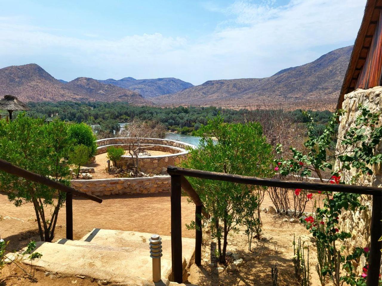Kapika Waterfall Lodge Epupa Экстерьер фото