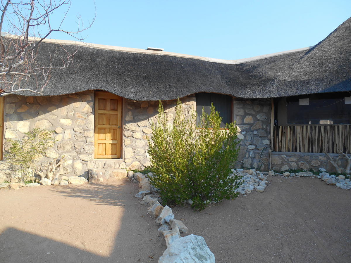 Kapika Waterfall Lodge Epupa Экстерьер фото