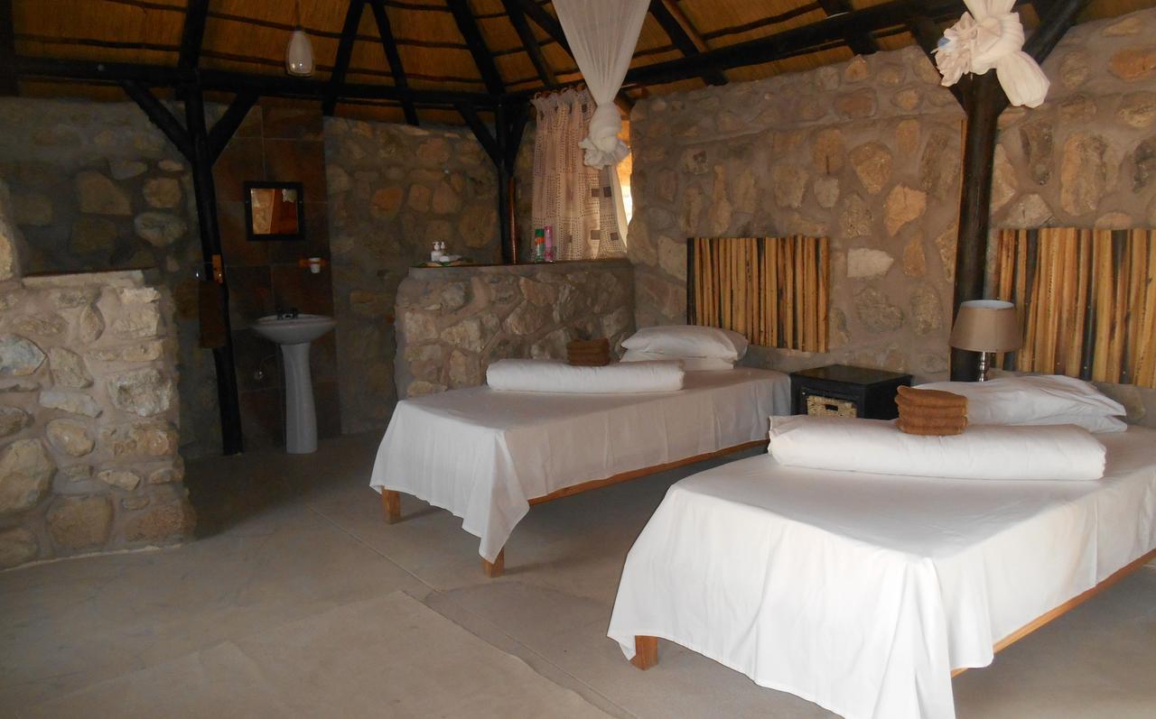 Kapika Waterfall Lodge Epupa Номер фото